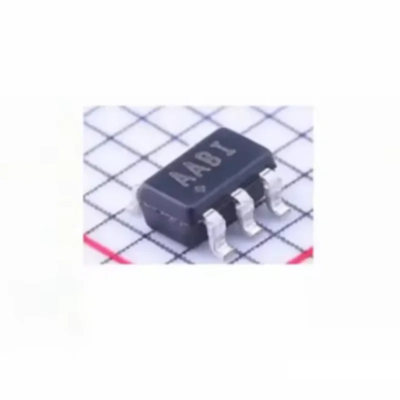 10PCS MAX828EUK SOT-23-5 Low Power Voltage Regulator DC-DC Step Up Converter Power Management Chip New Original