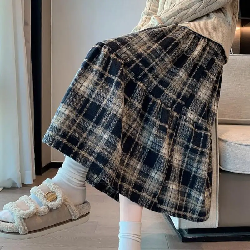 Damska spódnica w kratę, plisowana, księżniczka, codzienna, modna, rozkloszowana, długa spódnica, słodka, uniwersalna, gruba, wiosenno-jesienna odzież, prezent dla dziewczyny, nowa.