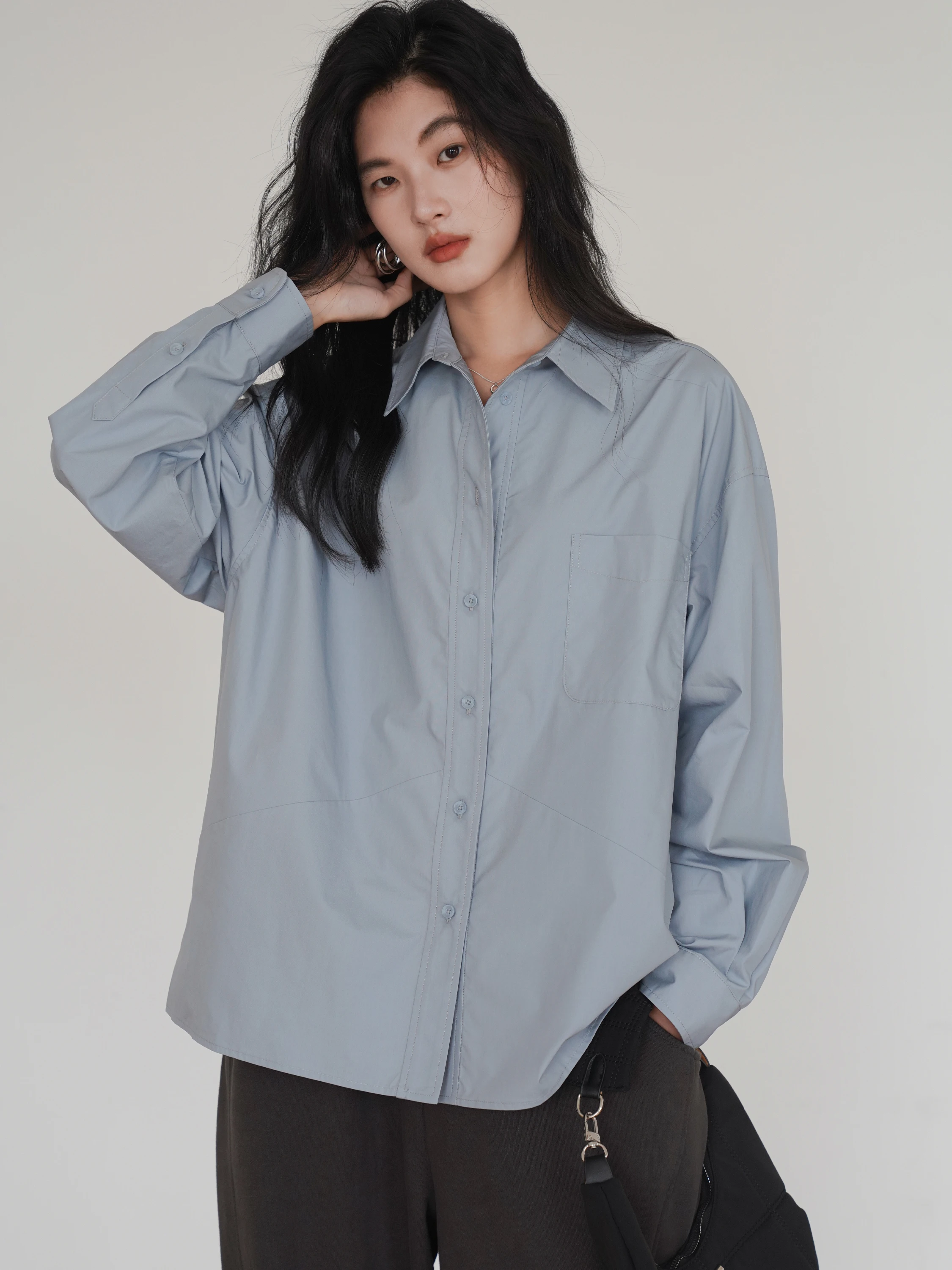 

EIGHTHMONTH August Mist Blue Pure Cotton Long Sve Women's Casual irt Autumn Hong Kong Sle Design Sense Top