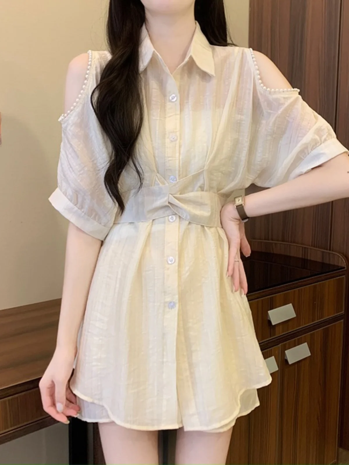 

plus Size Fashionable Slimming Shoulder Bared Sun Protection Shirt And Shorts Two Piece Set for Women Summer High Waist Loose...