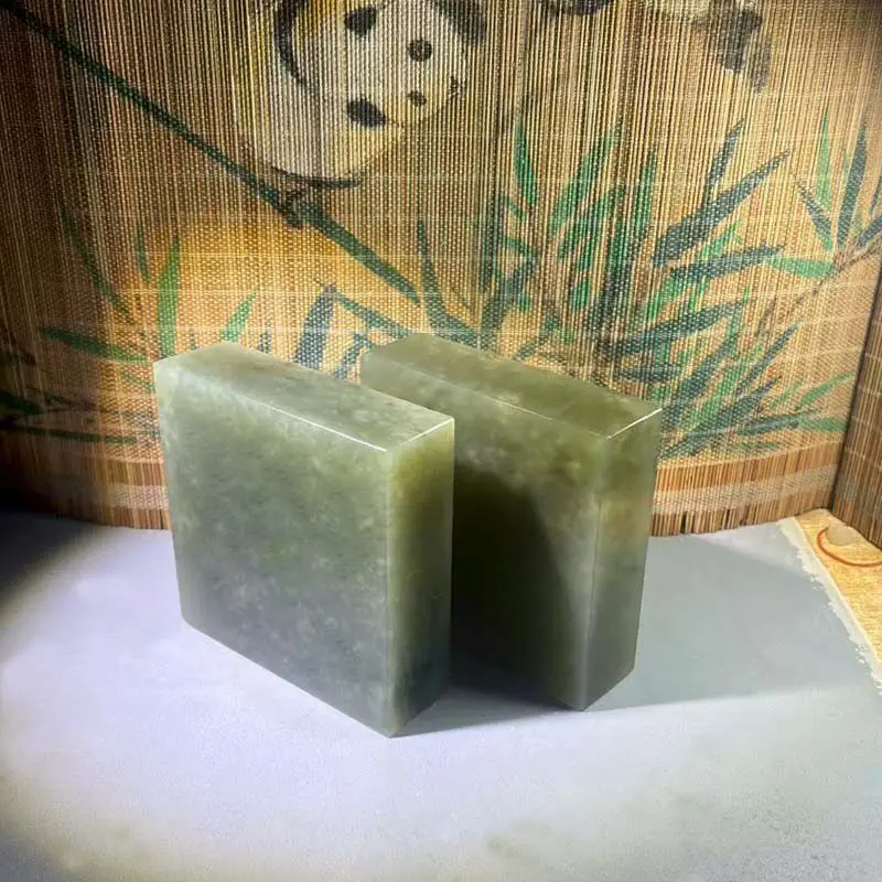 

1 Piece Green Stone Seal Stamp Blank, 2.3 Hardness Carving Soft Stone for Chinese Seal Engraving, Large Size 10x10x3cm