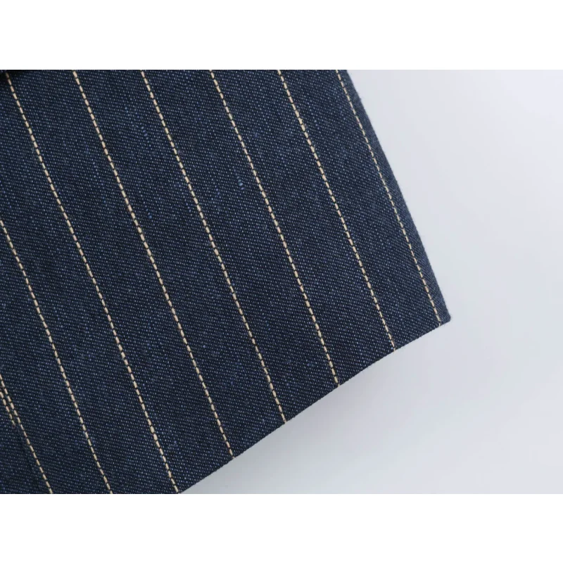 Gestreifter Damen-Blazer, kurz geschnitten, mit gekerbtem Revers, zweireihig, Metallknöpfe, Vintage-Militärstil, Herbst-Oberbekleidung – Detail 12