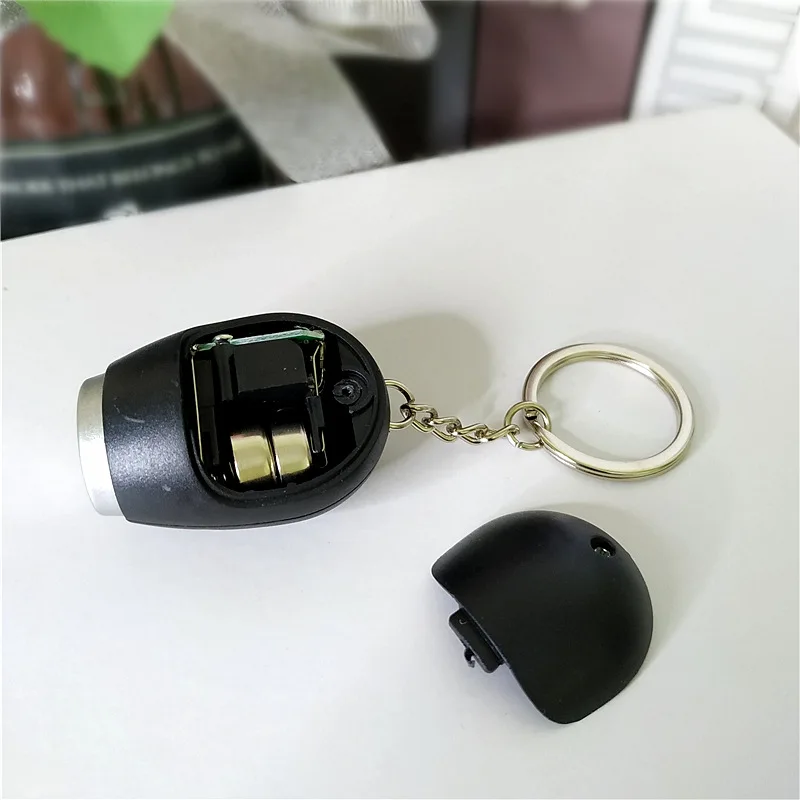 Mini Portable Projection Clock Keychain LED Digital Display Oval Plastic Alarm Clock for Traveling Business Trips