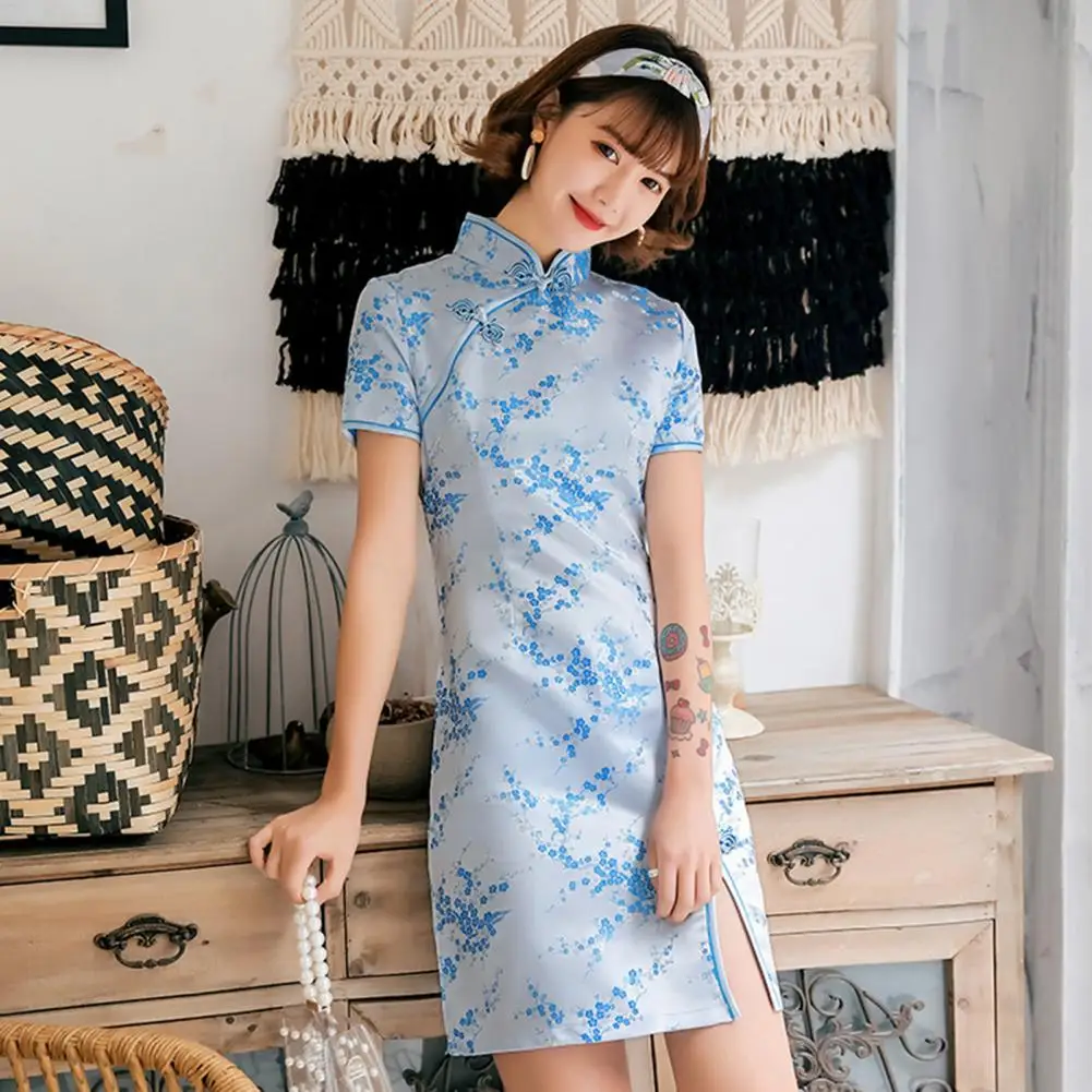 Chinese Qipao Mandarin Collar Disc Buckles Side Split Hip Wrap Lady Cheongsam Flower Print Mini Dress New Year Qipao