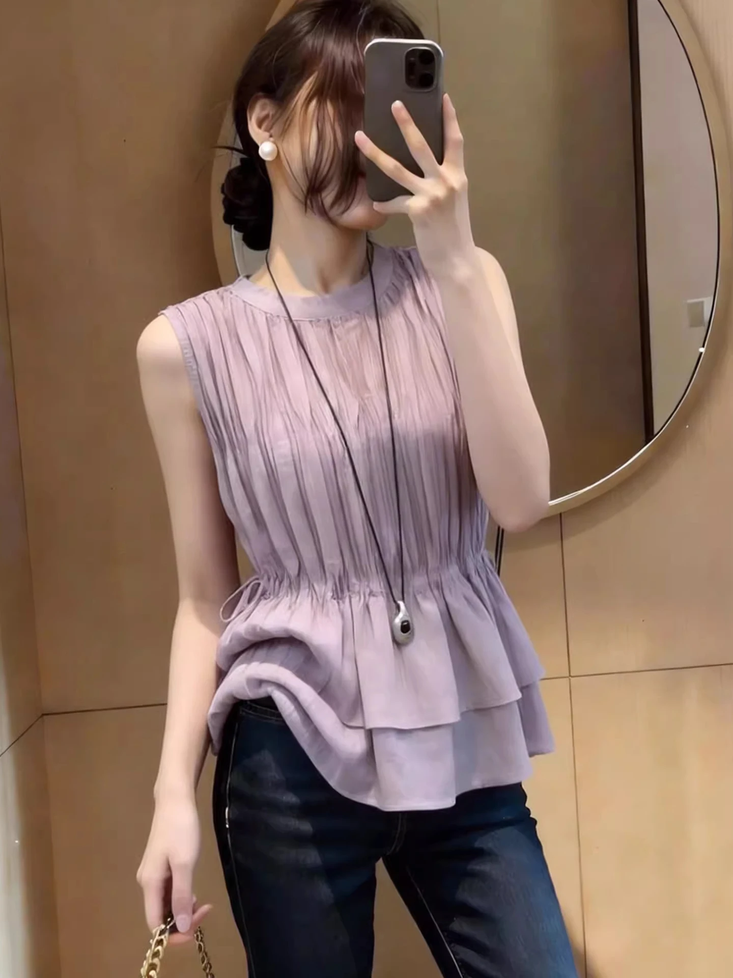 

Elegant Pure Color Vest 2026 Summer Slim Fit Sleeveless Atmosphere Sense Commute Base Shirt Age Reduction Daily Wear
