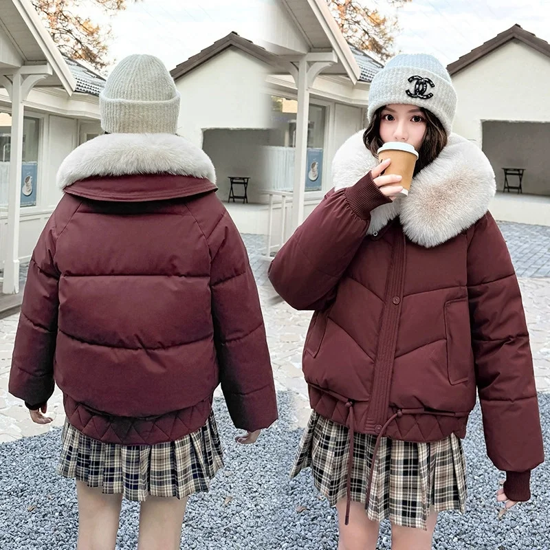 Novo 2026 curto algodão-acolchoado casaco feminino grande gola de pele parkas jaqueta de inverno senhora solta topos engrossar quente estudante casual outerw