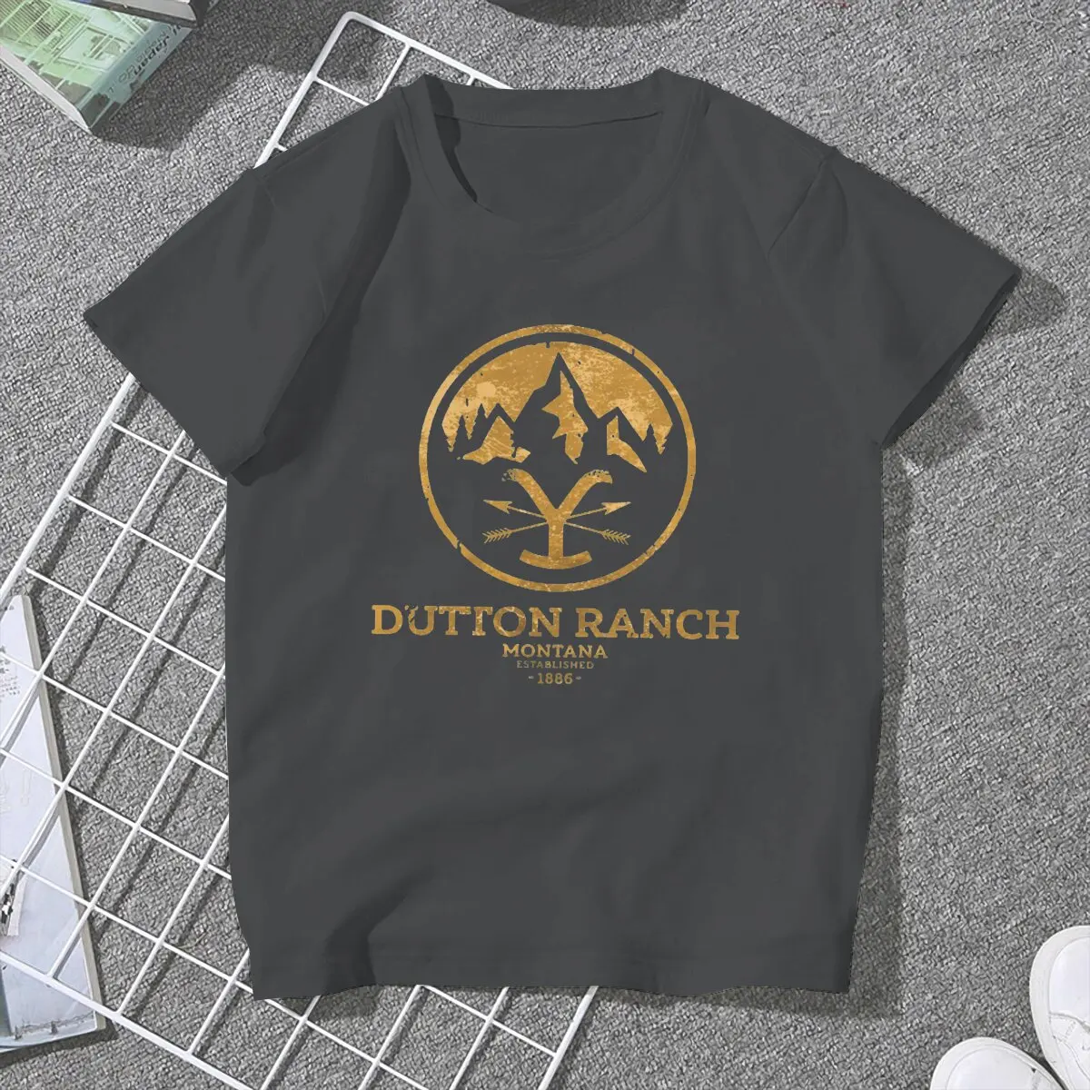 Ranch Women Clothing Yellowstone Dutton Ranch Graphic Female Tshirts Vintage Alternative Loose Tops Tee Kawaii Girls Streetwear