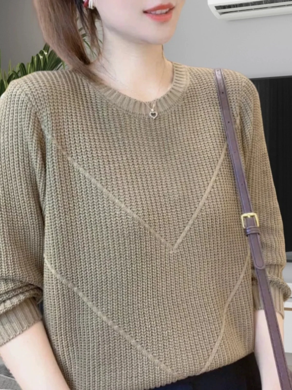 

Модный женский универсальный свободный вязаный свитер с круглым вырезом, повседневный топ для осени и зимы, в корейском стиле