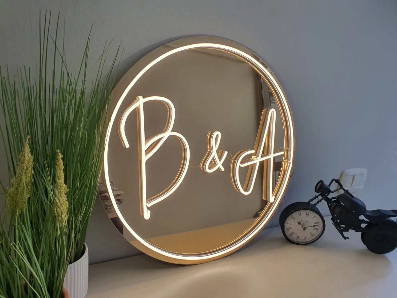 Mirror Neon Sign Round Wedding Neon Sign with Gold Acrylic Backing and Led Customized Initials jardinería y decoración