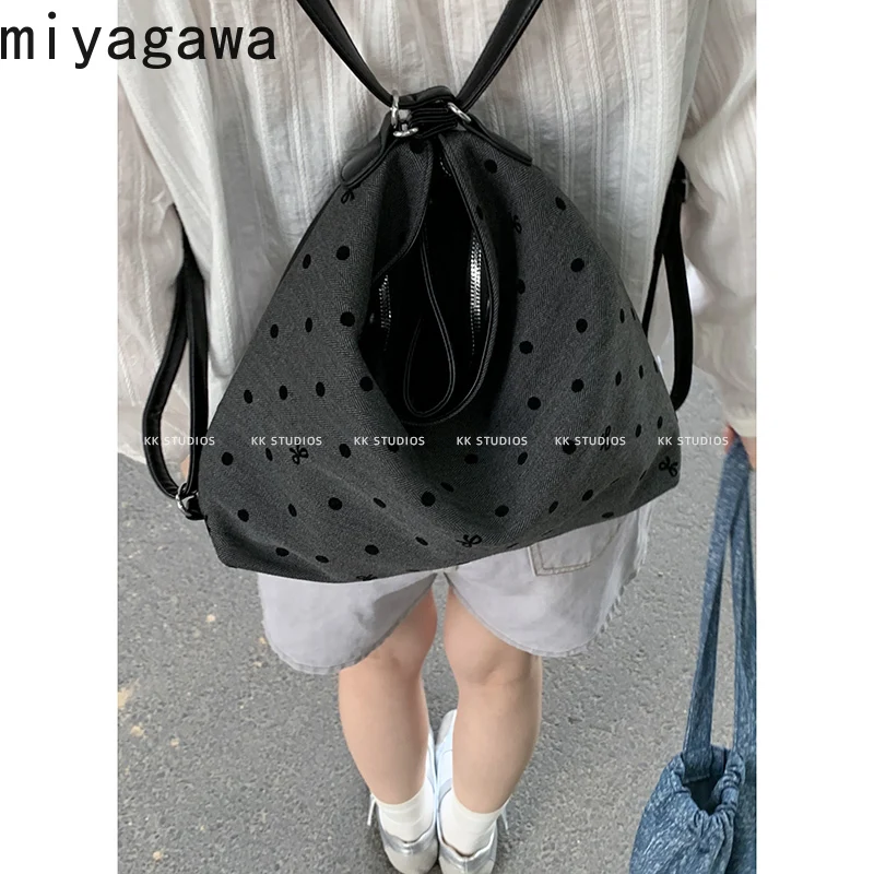 

Miyagawa Large Capacity Underarm Bag for Women's 2024 New Niche Design Fashion Backpack Versatile Commuting Tote Bags