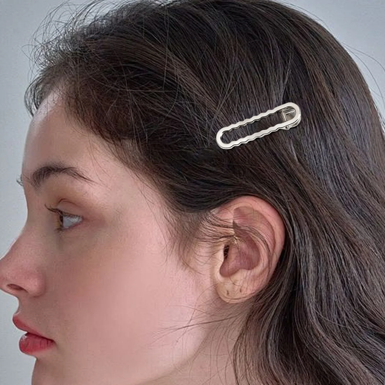 Women Metal Y2K Hair Clips Exquisite Duckbill Clip Girls Hairpins Side Bangs Barrettes Hairclip Girls Fashion Hair Accessories