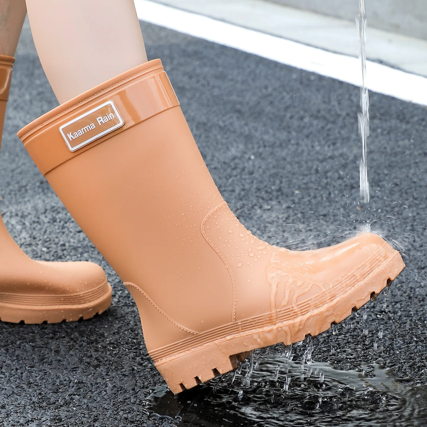 

Pink Fashion Mid-tube Women's Rubber Shoes Thick Sole Integrated Shoes Heightening Anti-slip Water Boots Gardening Rubber Boots