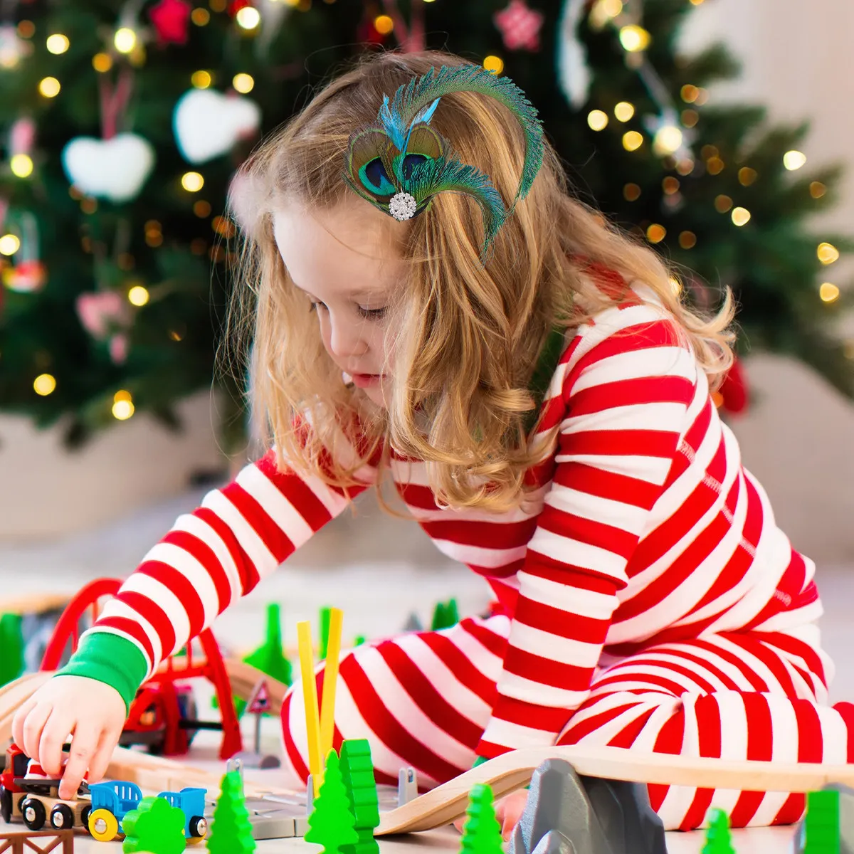 

Crystal Rhinestone Dish Hair Clip Lightweight Portable Wedding Dance Hairpin Fashionable Brooch Alligator Clip