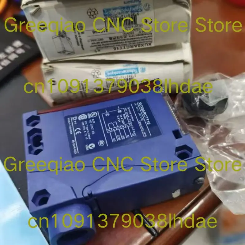 New XUX0ARCTT16 Saf…