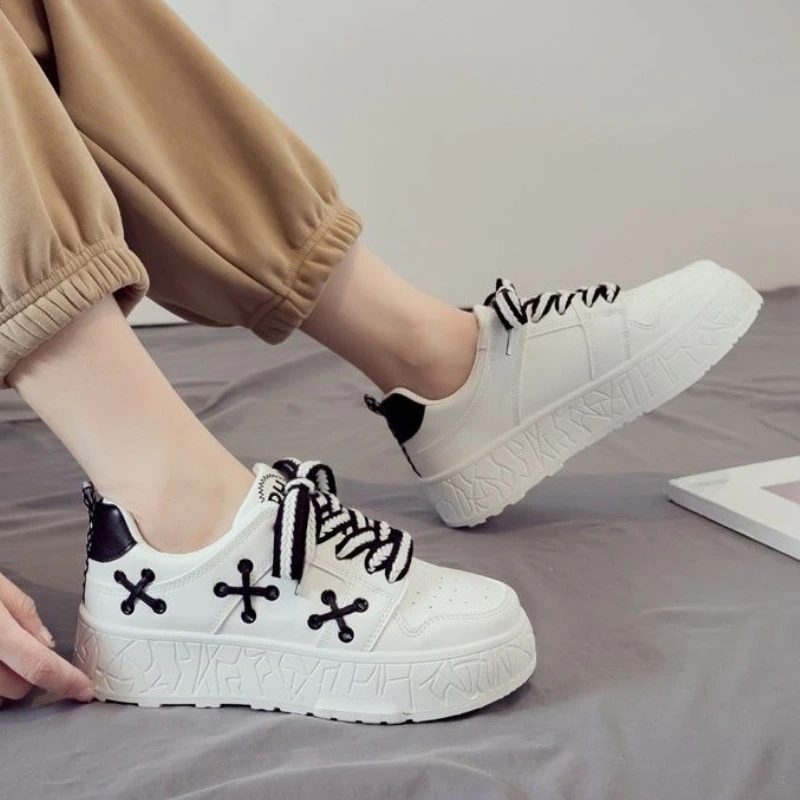 Unisex White Canvas Sneakers Collection Lightweight Chunky Sole Streetwear Essential for Women Instagrammable Minimalist Style​