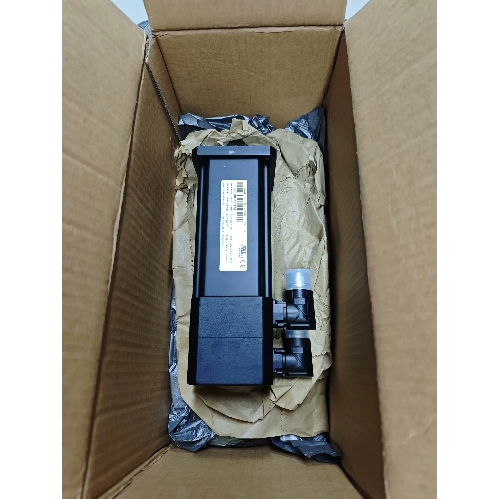 8LSA34.E3030D200-0 Servo Motor New Open Box