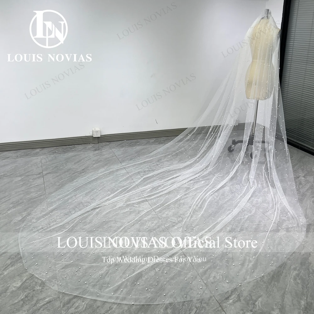 LOUIS NOVIAS Beaded Embellishment Customized Wedding Veil Long Bridal Veils