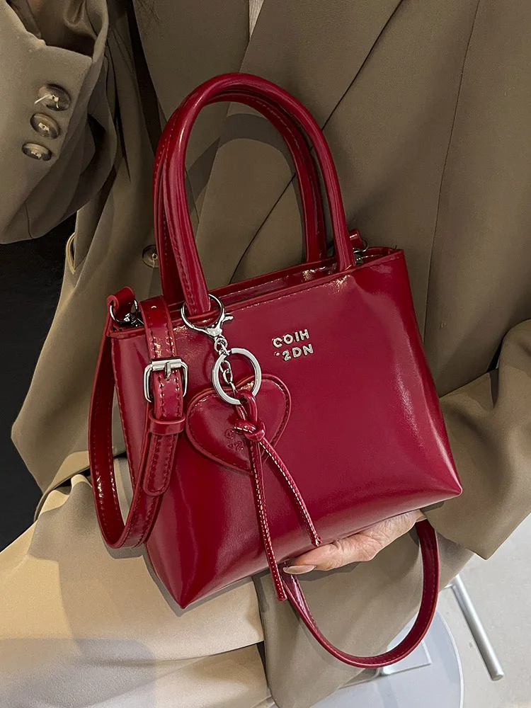 Red Bridal Wedding Bag Water Bucket Bag 2024 New Small and Medium Luxury Fashion Handbag Texture Single Shoulder Crossbody Bag