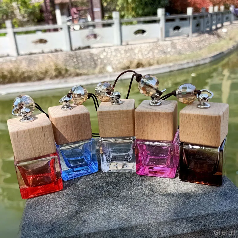 Car perfume pendant square glass empty bottle car car decoration essential oil bottle car interior crystal bead pendant