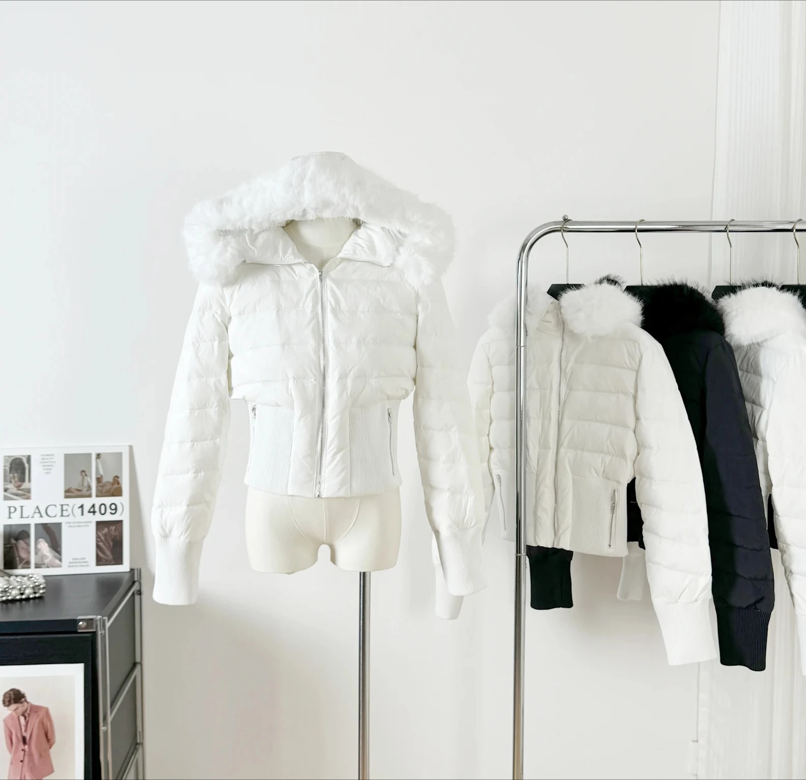 

Women Winter Hooded Short Coat Warm Puffer Jacket Female Outdoor Y2k Slim Fitting Outwear