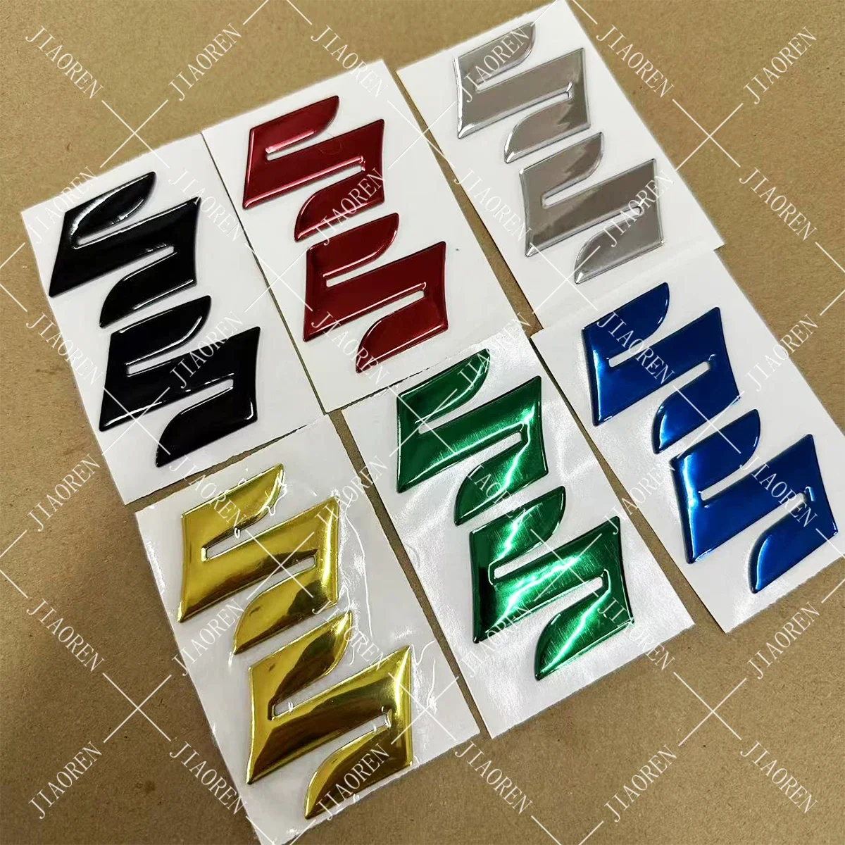 ملصقات سوزوكي ثلاثية الأبعاد لخزان الدراجة النارية شعار ذهبي 2 قطعة شعار لـ Gsxr 1000 600 750 Gsxs 600 750 1000 Sv 650 600 Gsf Gsr