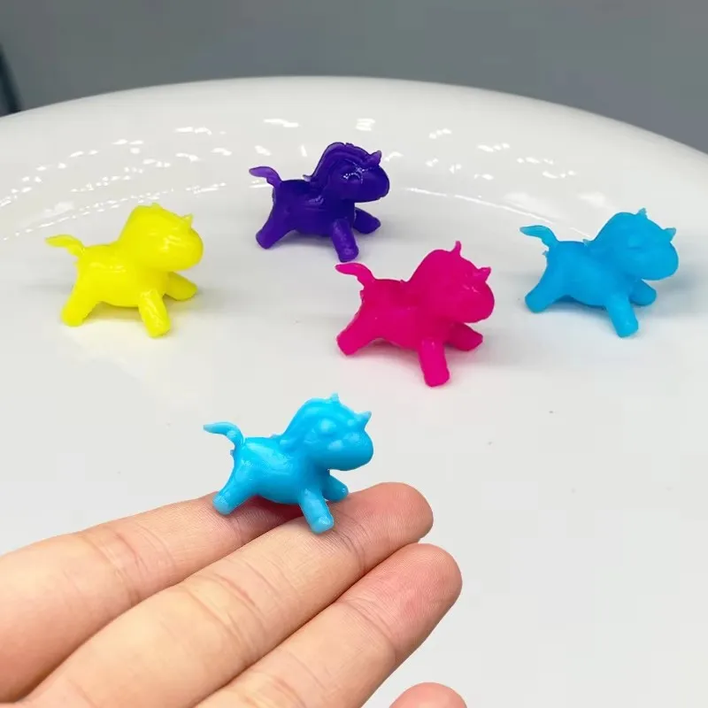 12 قطعة الإبداعية TPR جدار تسلق رجل لعبة لتخفيف التوتر العنكبوت رائد فضاء يونيكورن انتعاش بطيء لزجة الإصدار اللعب #5