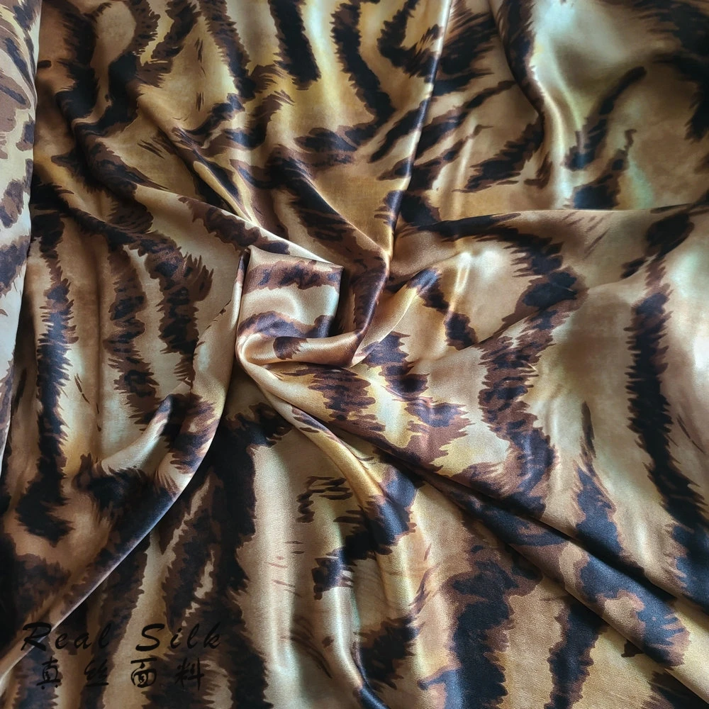 16 Momme Printed Heavy Silk Crepe Satin Plain Women's Clothing Fabric Clothing High-End Fabric Brown Leopard Pattern