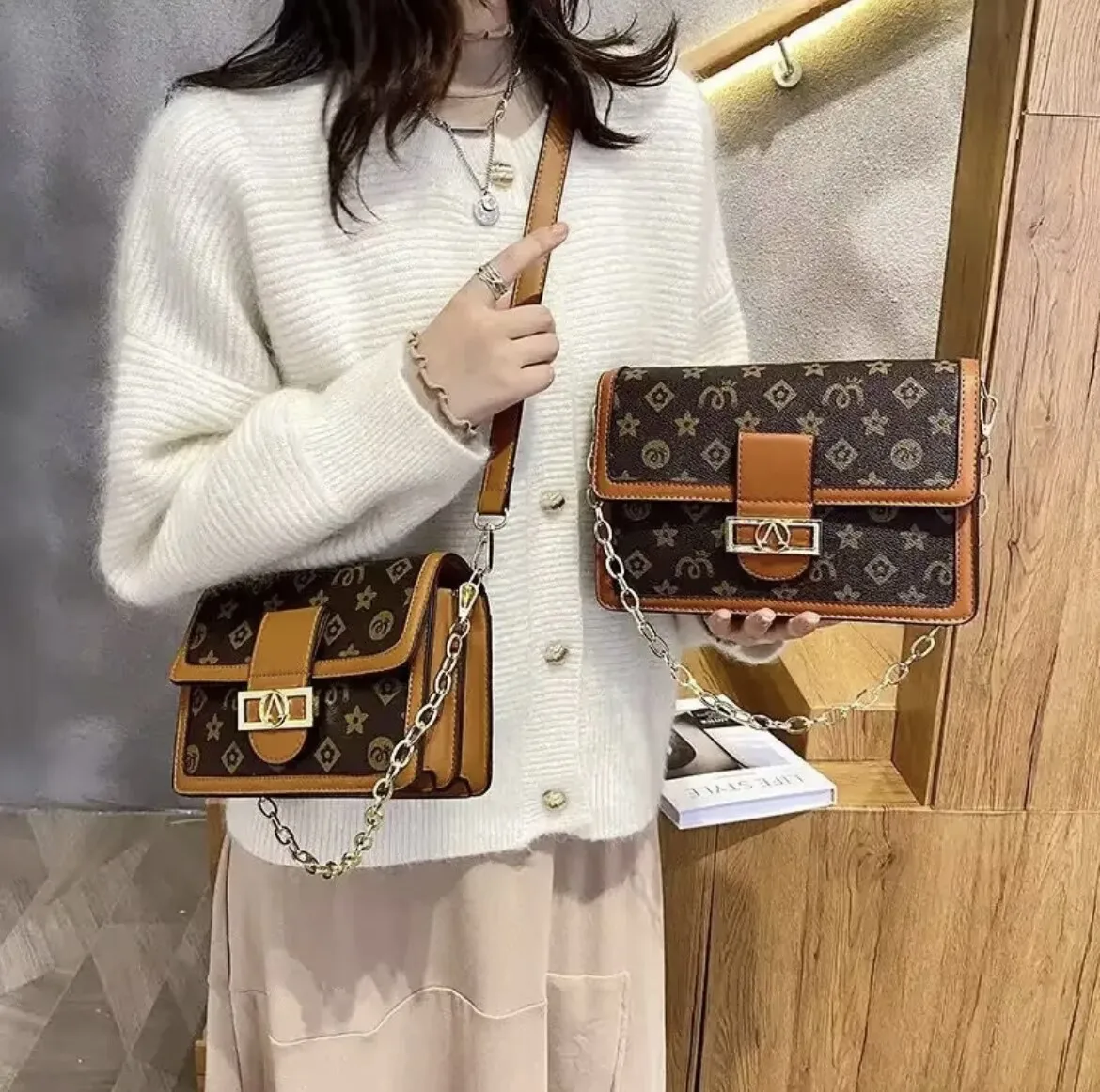 

New messenger bag, made of soft cowhide and featuring a flip closure buckle design, high-quality women's bag