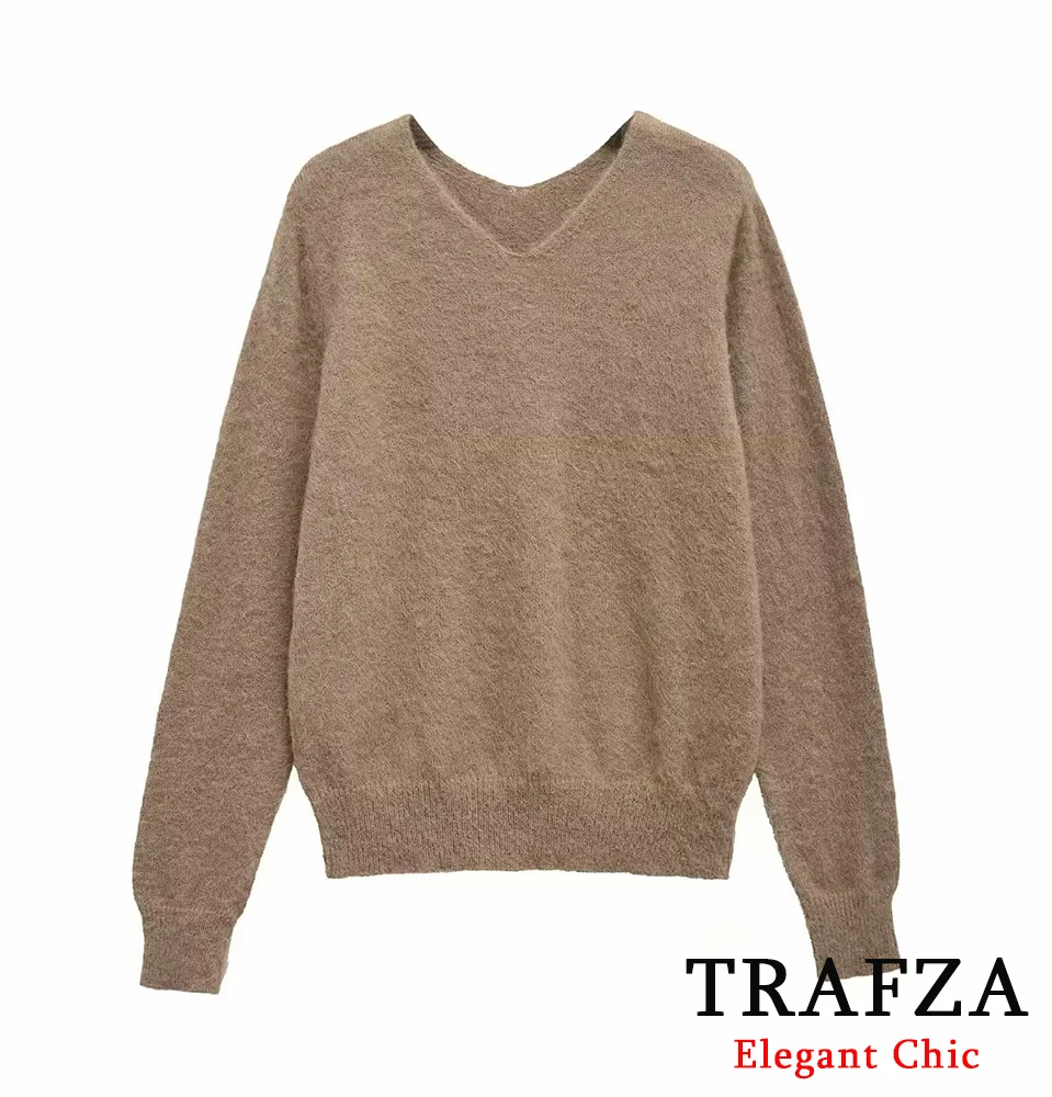 

TRAFZA-Women Basic Pullover Sweater V-Neck Mocha Mousse Knitted Sweater New 2025 Fall Winter Minimalist Commuter Picnic Sweater