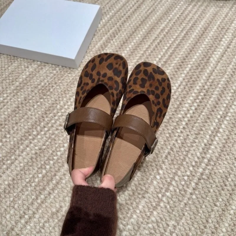 

2026 Womens Leopard Mary Janes Leather Strap Buckle Shoes Ladies Flats Square Toe Loafers Widefit Tabis Slip on Mocasines Female