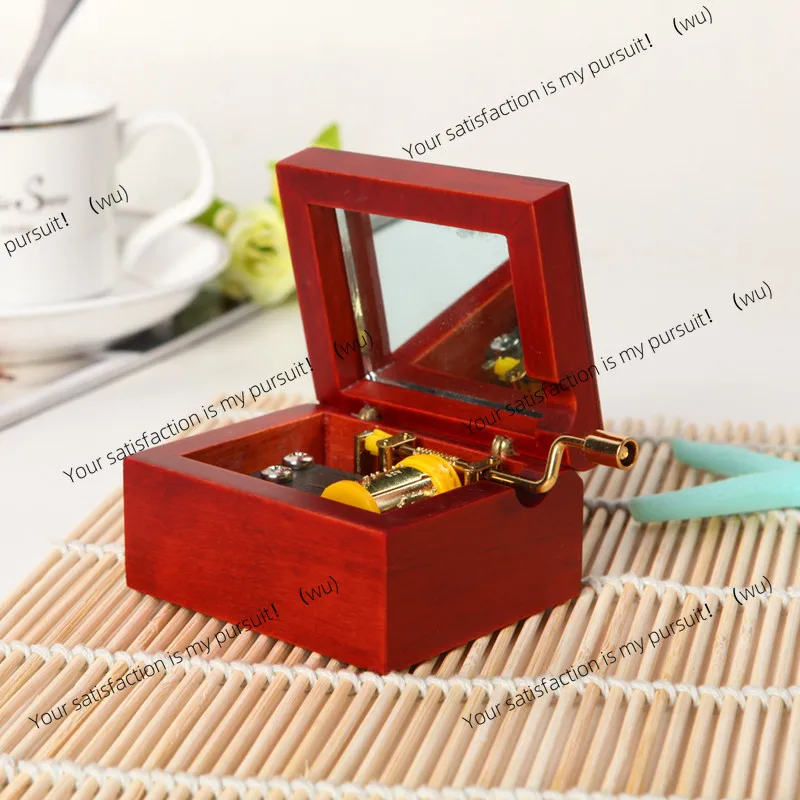 Gold-plated hand-cranked movement, wooden hand-cranked music box, music box, wooden handicrafts, creative gifts can be given