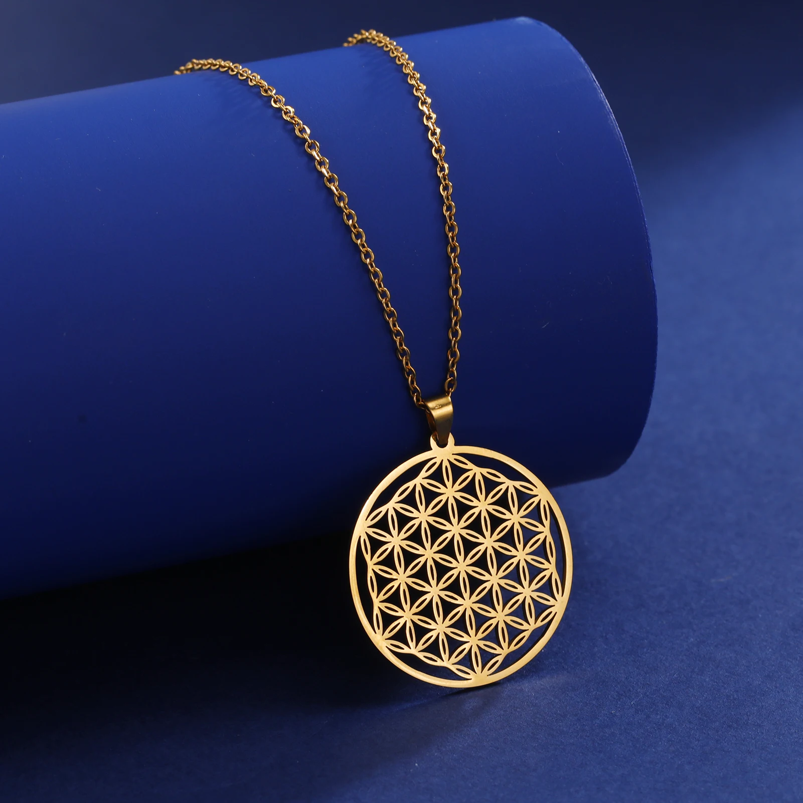 Cazador  Chakra Flower of Life Necklaces Mandala Stainless Steel Chain Necklace Amulet Geometric Jewelry for Women