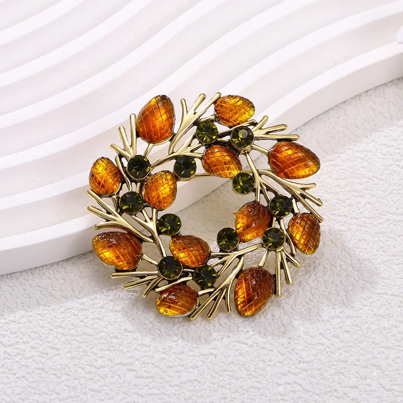 Vintage Fruitful Persimmon Brooch Fashionable High-end Wreath Sweet Fruit Brooches Accessory Pins Simple Design Corsage