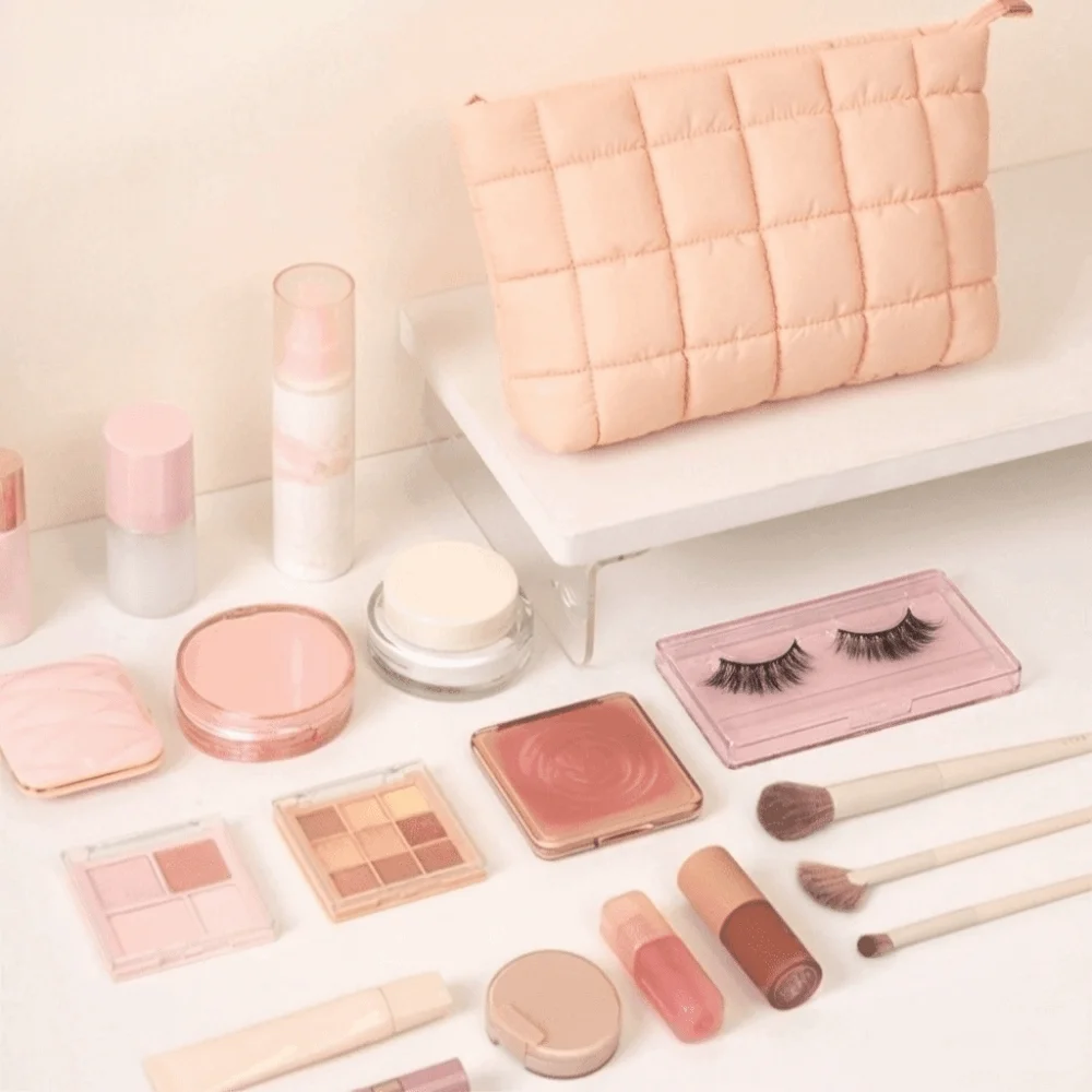 

Portable Puffy Quilted Padded Makeup Bag Large Capacity Storage Bag Cotton Clutch Bag Zipper Solid Color Cosmetic Bag Outdoor