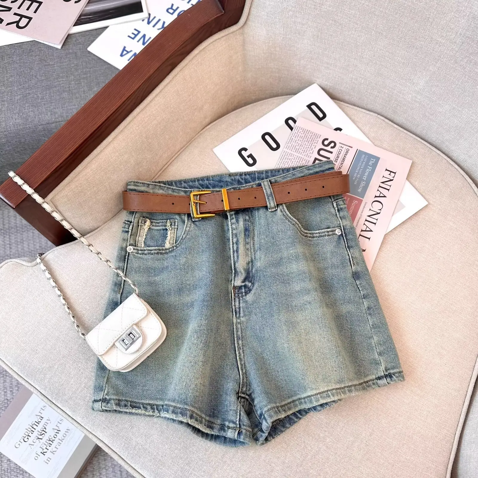 

Новые летние американские шорты, женские модные брендовые тонкие дизайнерские нишевые свободные брюки больших размеров, спортивные повседневные брюки «пять четвертей»