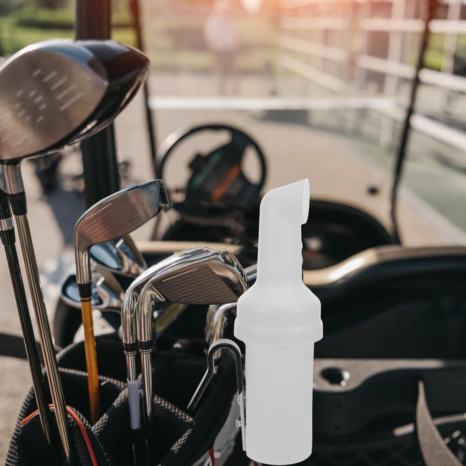 

Golf Cart Sand Bottle Sturdy Plastic No Drilling Mount Divot Filler Container For Golf Course Accessories Sand Holders