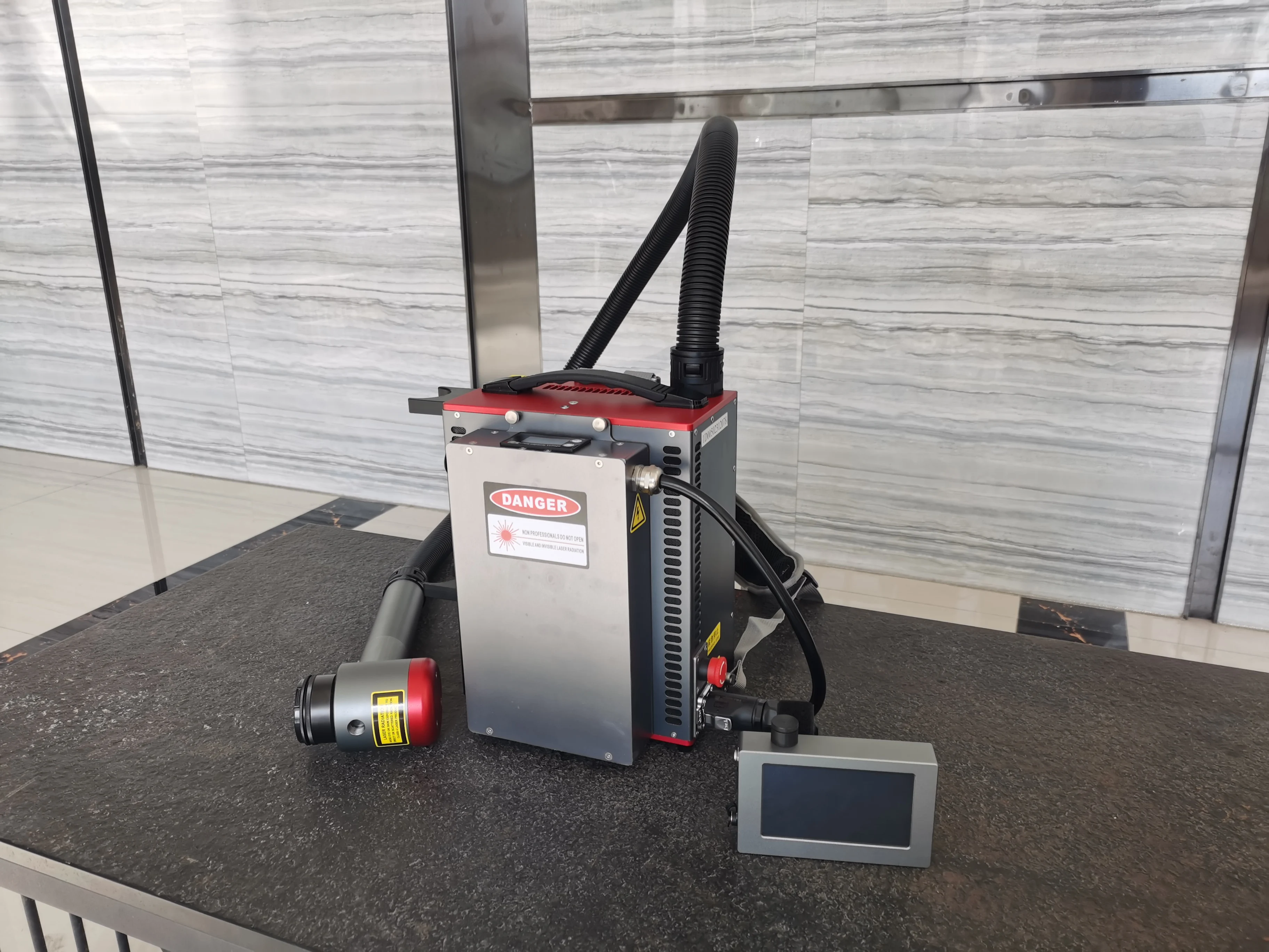 เครื่องทำความสะอาดด้วยเลเซอร์พ - Portable Laser Rust Removal บทวิจารณ์และราคา