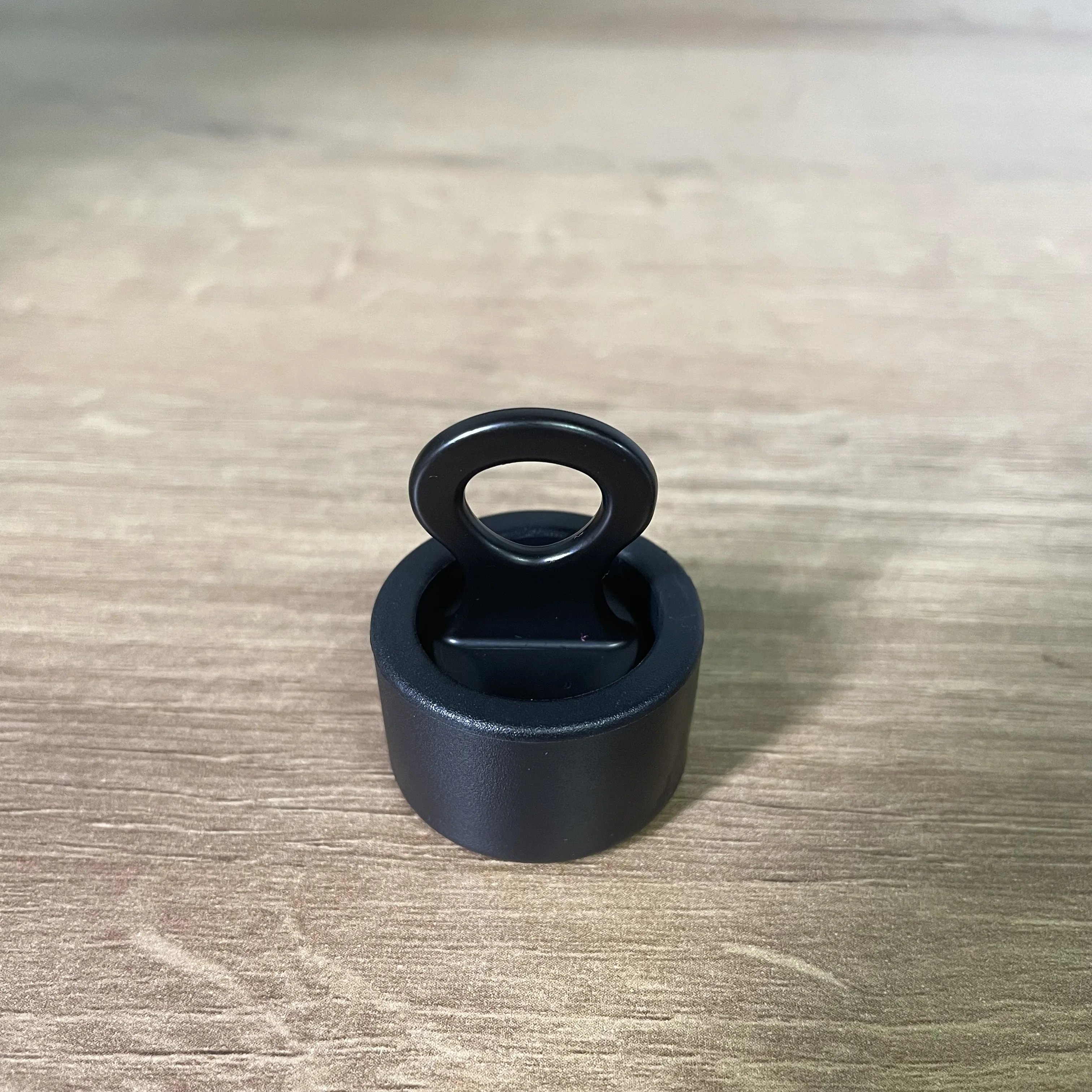 Rozerood plastic slot met stalen pin PVC-dop Magneetsleutel Roze magnetisch slot voor veiligheidsgordel Patiëntenziekenhuisvervoer