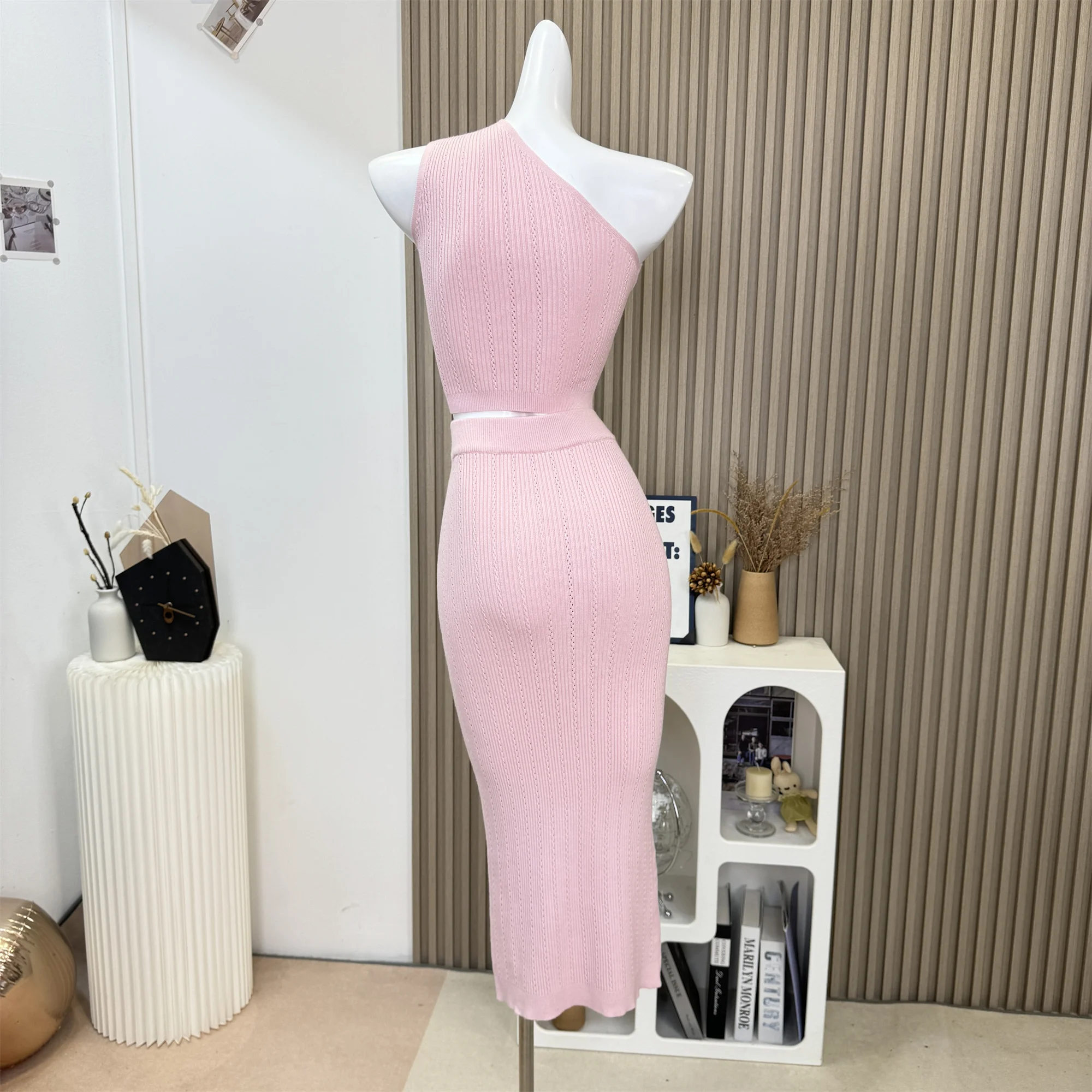 High Quality Small Fragrance Knitted Two Piece Set Women Sleeveless Sexy Top + Skirt Suits Sweet Fashion Sweater 2 Piece Outfits