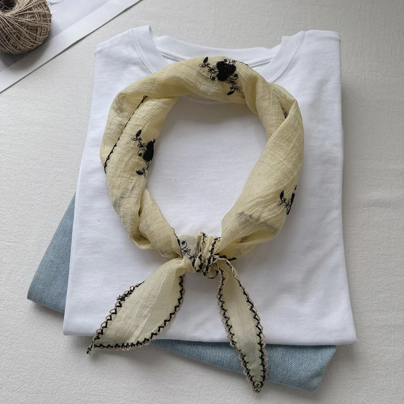 

2024New French-style vintage floral thin scarf, small neck scarf, blogger's fashion accessory, neck wrap, decorati