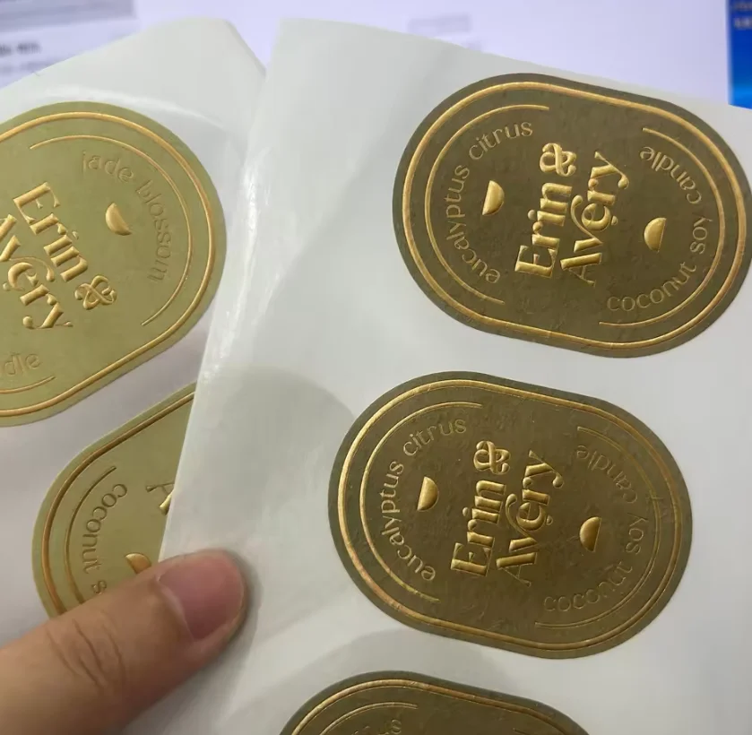 etiqueta-autoadhesiva-impermeable-personalizada-con-textura-de-lamina-dorada-3d-para-botellas-de-perfume-velas-y-empaques-de-fragancias