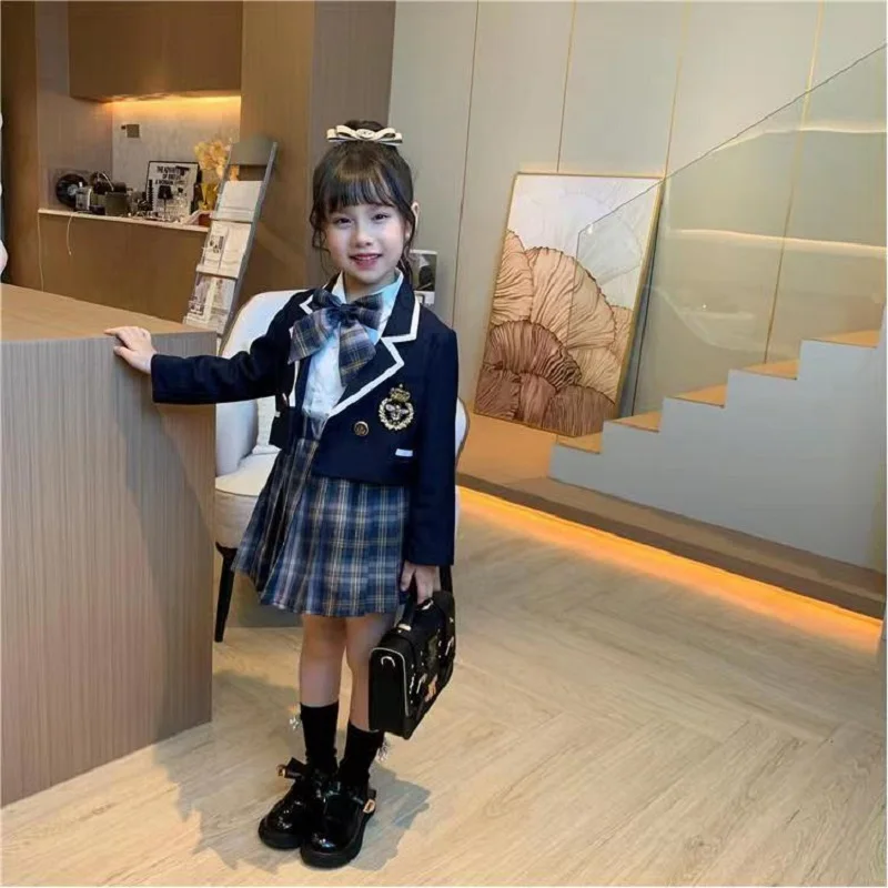 クラシックな女の子の大学スタイルのスーツ,春と秋の服,コートとプリーツスカートの組み合わせ