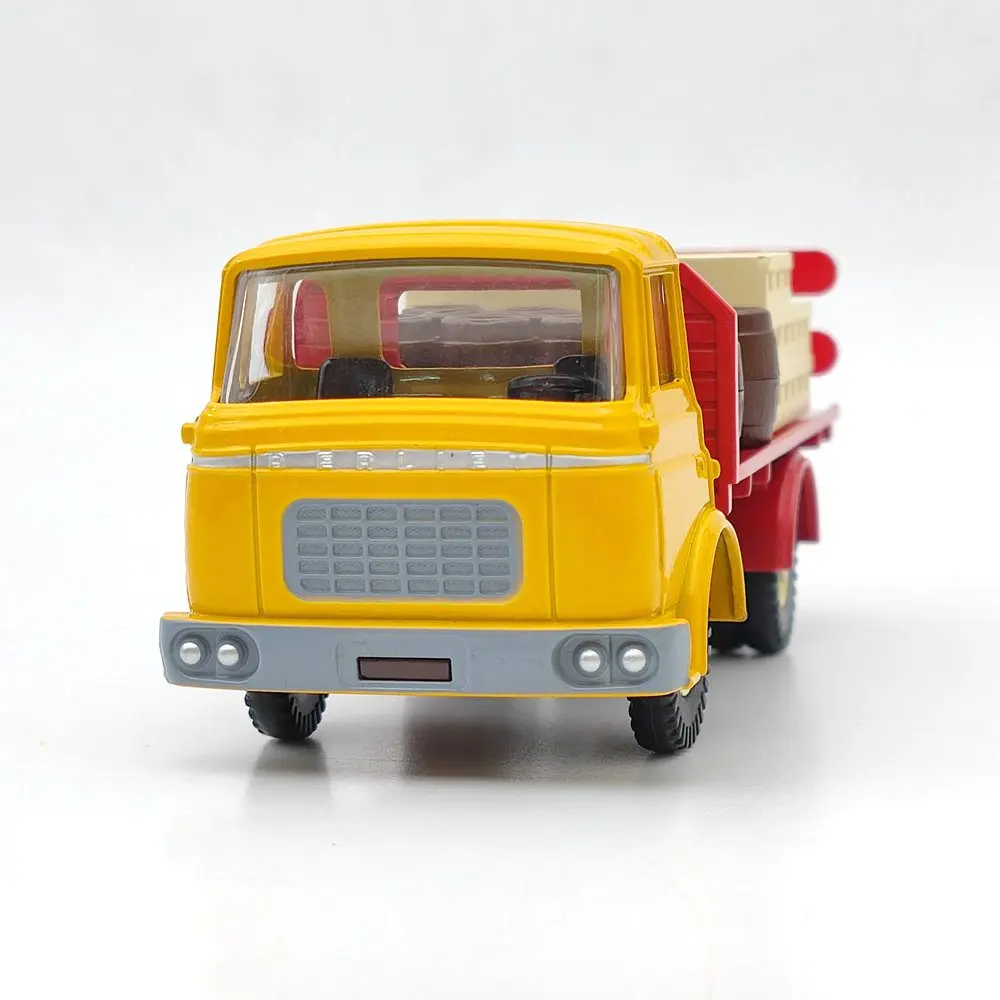 Atlas Dinky toys 588 Plateau Brasseur Berliet GAK Camion Truck collezione di modelli pressofusi gialli