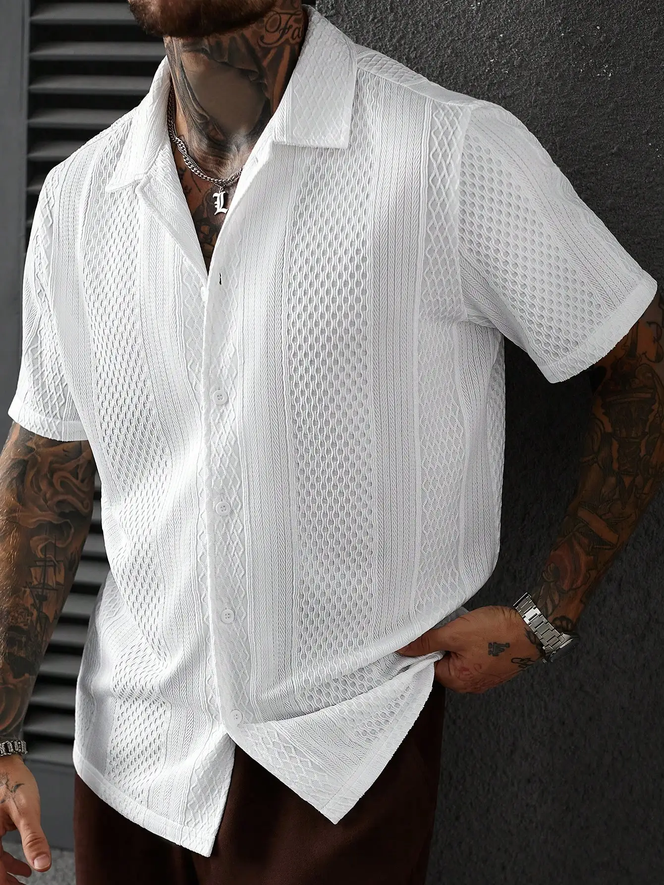 

Men's White Textured Jacquard Knit Short Sleeve Button-Up Shirt
