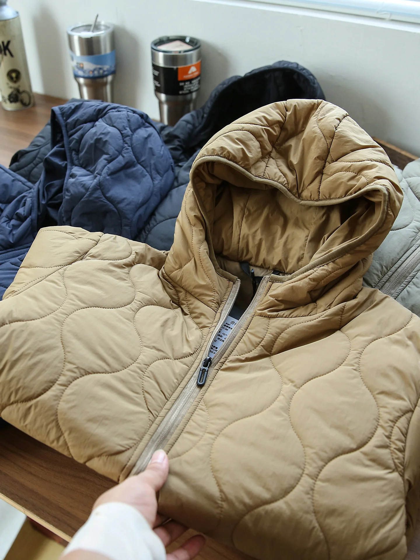 

Autumn Winter New Sle Lightweight Warm Cotton Jaet Hooded Gourd ape Quilted Men's Couple Sle Cotton Coat