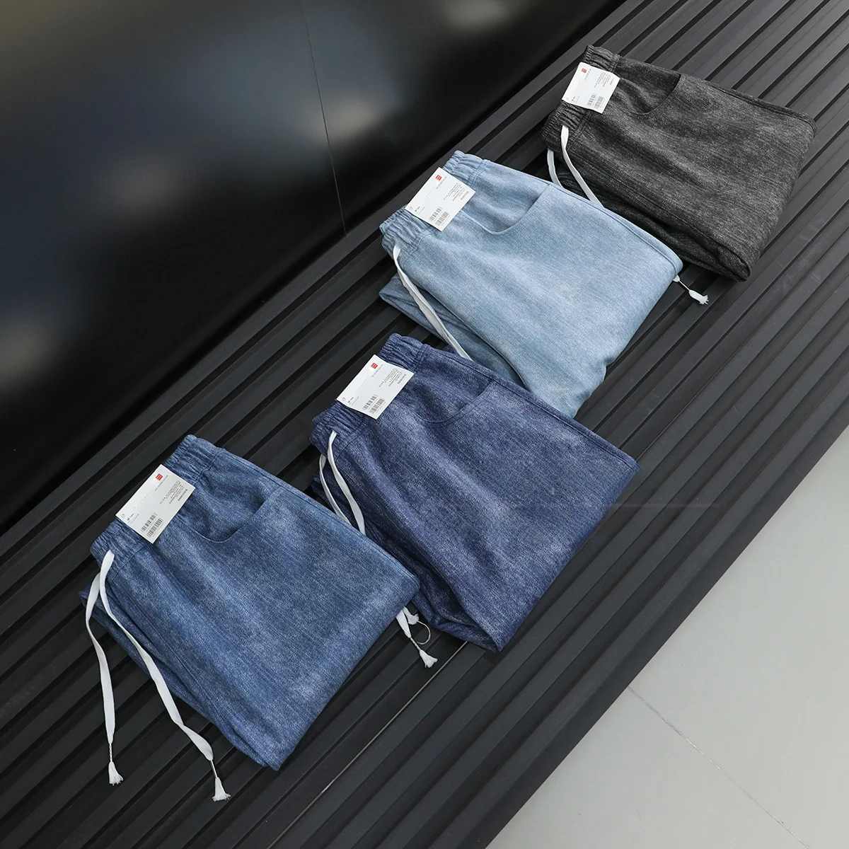 

Мягкие и гладкие мужские джинсы из выцветшей джинсовой ткани в стиле ретро с эластичной резинкой на талии, прямые брюки, удобные прямые брюки для осеннего сезона