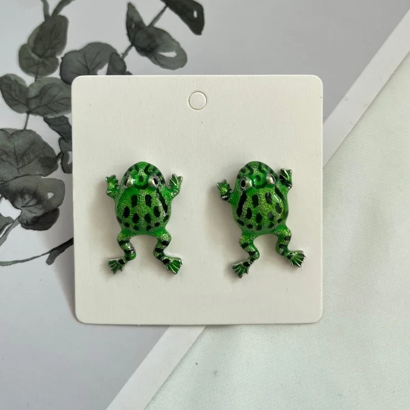 New Personality Funny Green Frog Toad Stud Earrings Exaggerated Cute Cartoon Metal Animal Earrings For Women Party Jewelry