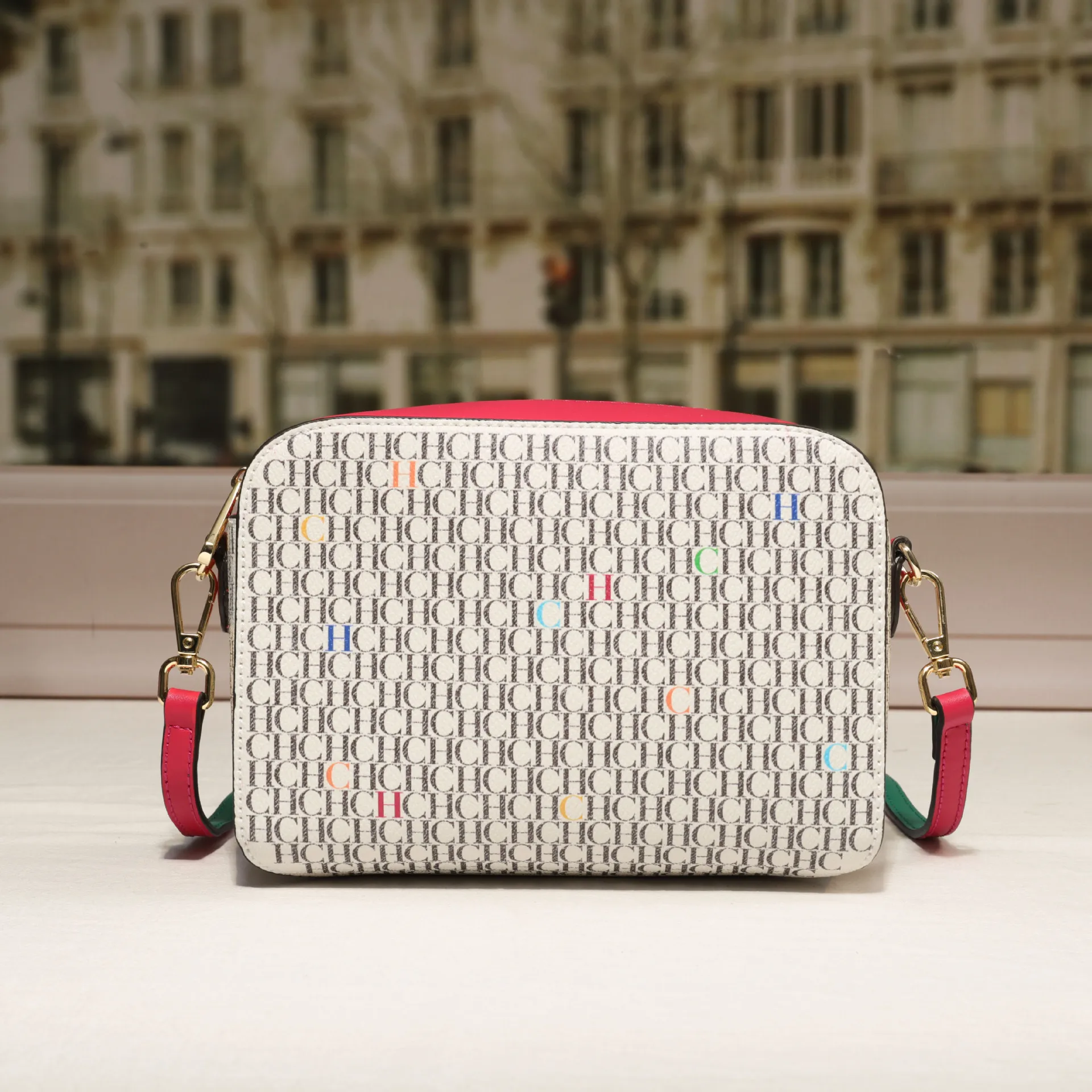 

High-End Women's Crossbody-Bag Crafted From Fine Leather Boasting Paris Vintage Daily Look