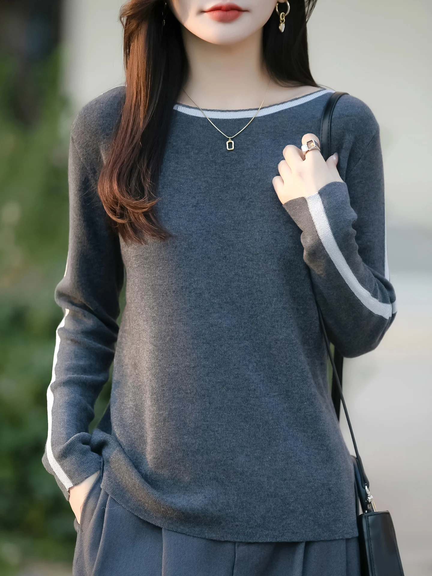 

Sli Splice Color Knitted Base irt One-oulder round Ne Warm Top Trendy Commute Sle Loose Fit Long Sve Sweater