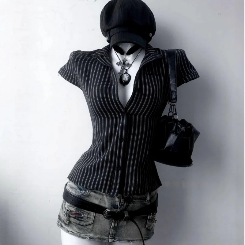 T-shirt slim à rayures Y2K pour femme, manches courtes, à lacets, col en V profond, style punk gothique Harajuku, classique, tendance, haut mature